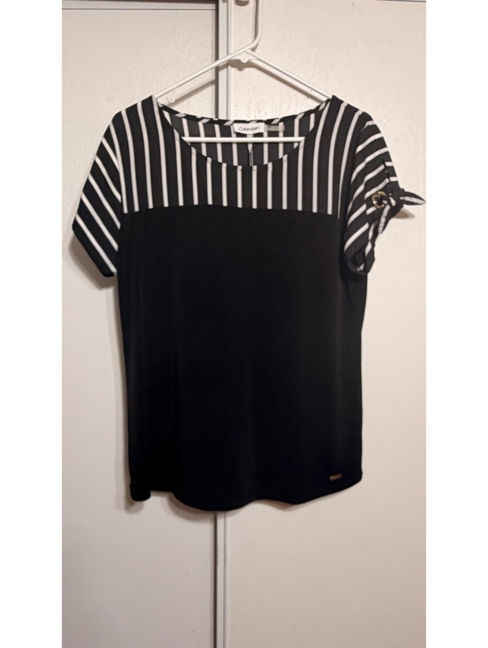 Calvin Klein Women’s XL Black White Striped Colorblock Top NWT